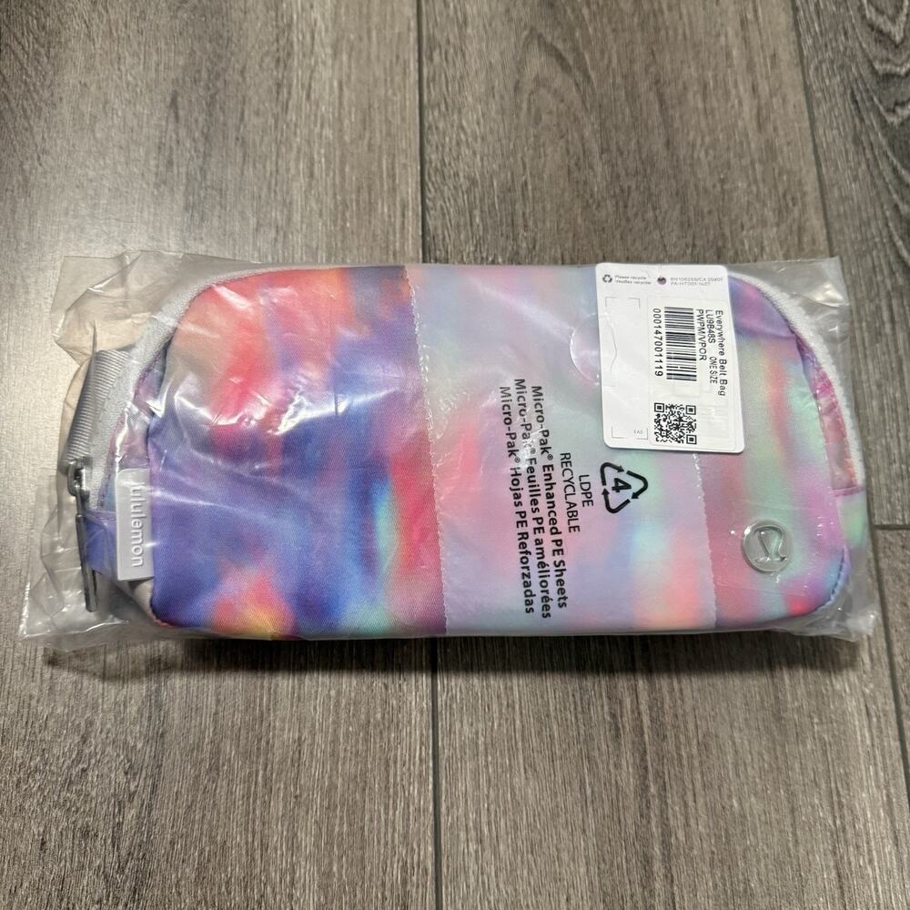 Lululemon Everywhere Belt Bag 1L Prism Wash Print Multi Vapor Coachella NWT EBB